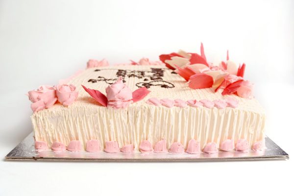 Pink Rose Birthday Gateaux